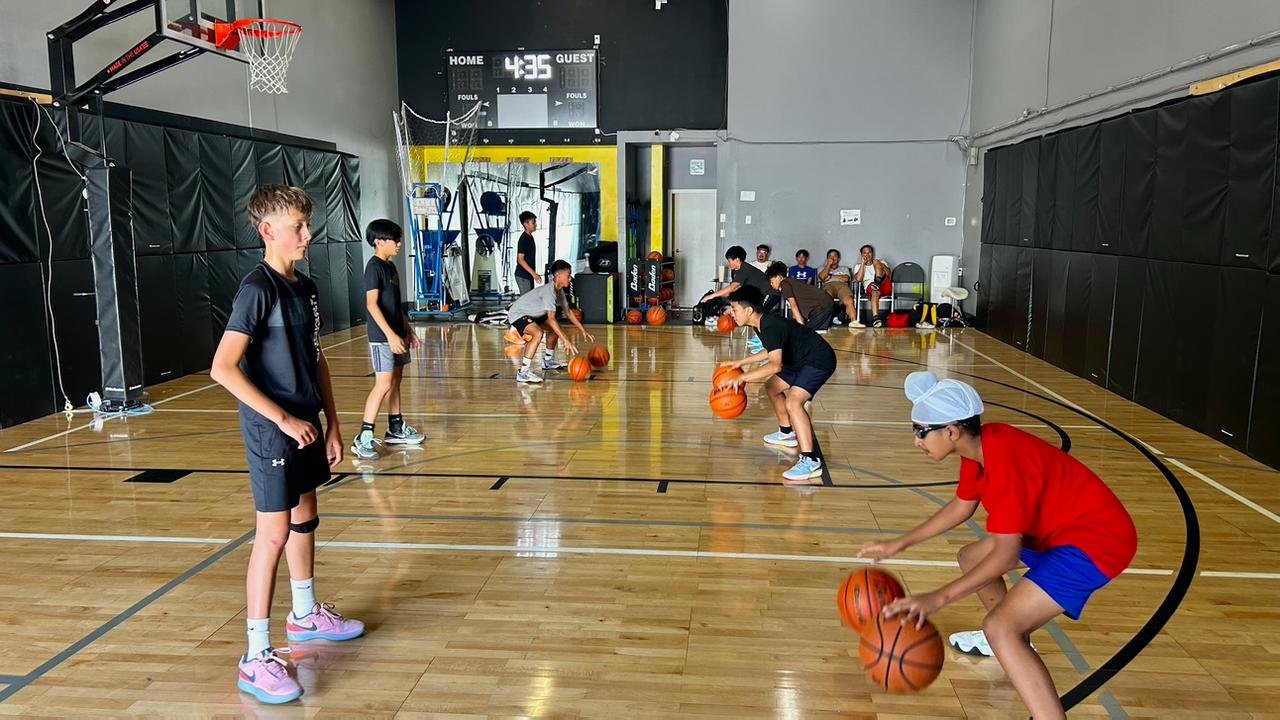 Beginner group training at Legacy Basketball facility